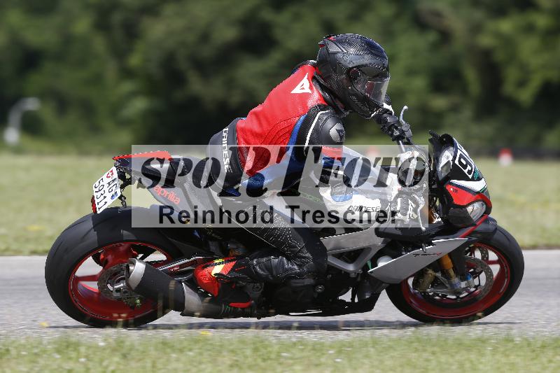 Archiv-2025/22 06.06.2025 DISCOVER the BIKE ADR/Race 3 rot/93